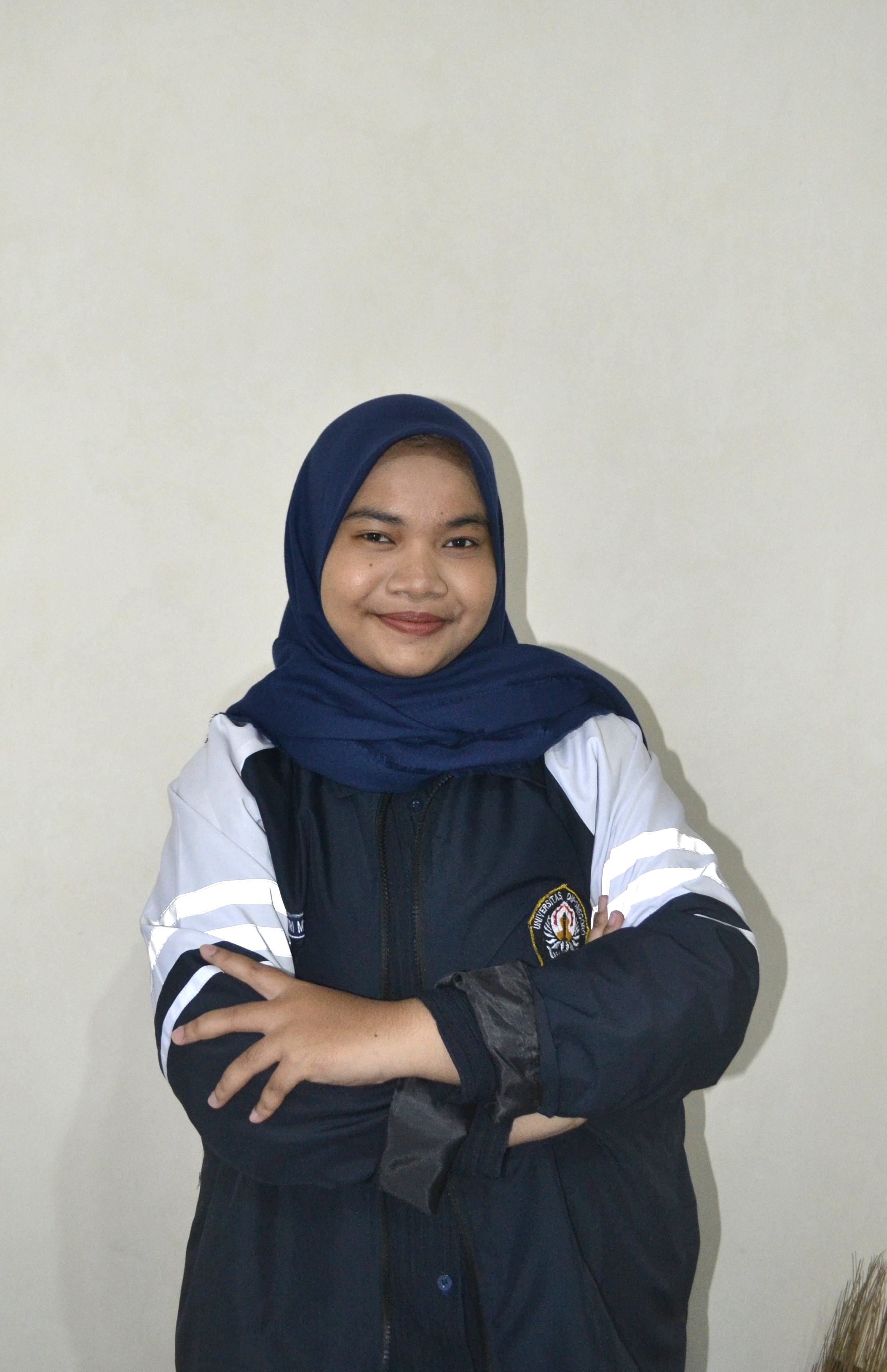 Putri Maya Artanti